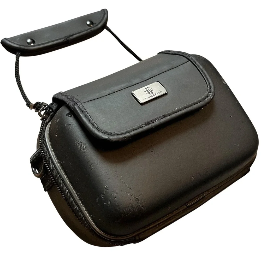 Concepts Digital Camera Case Bag With Carrying Strap Belt Loop Black Padded Zip